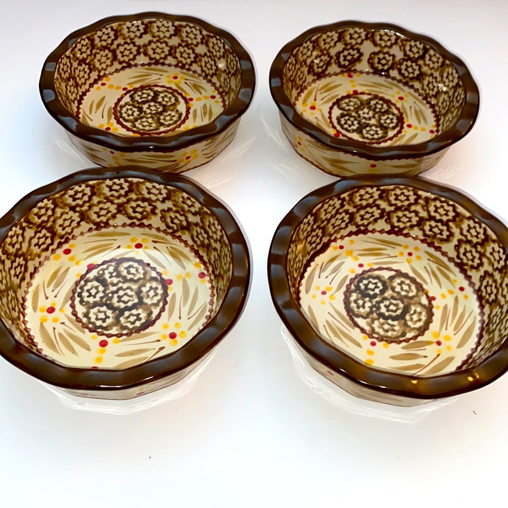 Set of 4 Temptations by Tara Old World 5 inch fluted pie dish/ Quiche dish Brown